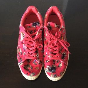 Puma House of Hackney in Pink, size 14, but I’m12